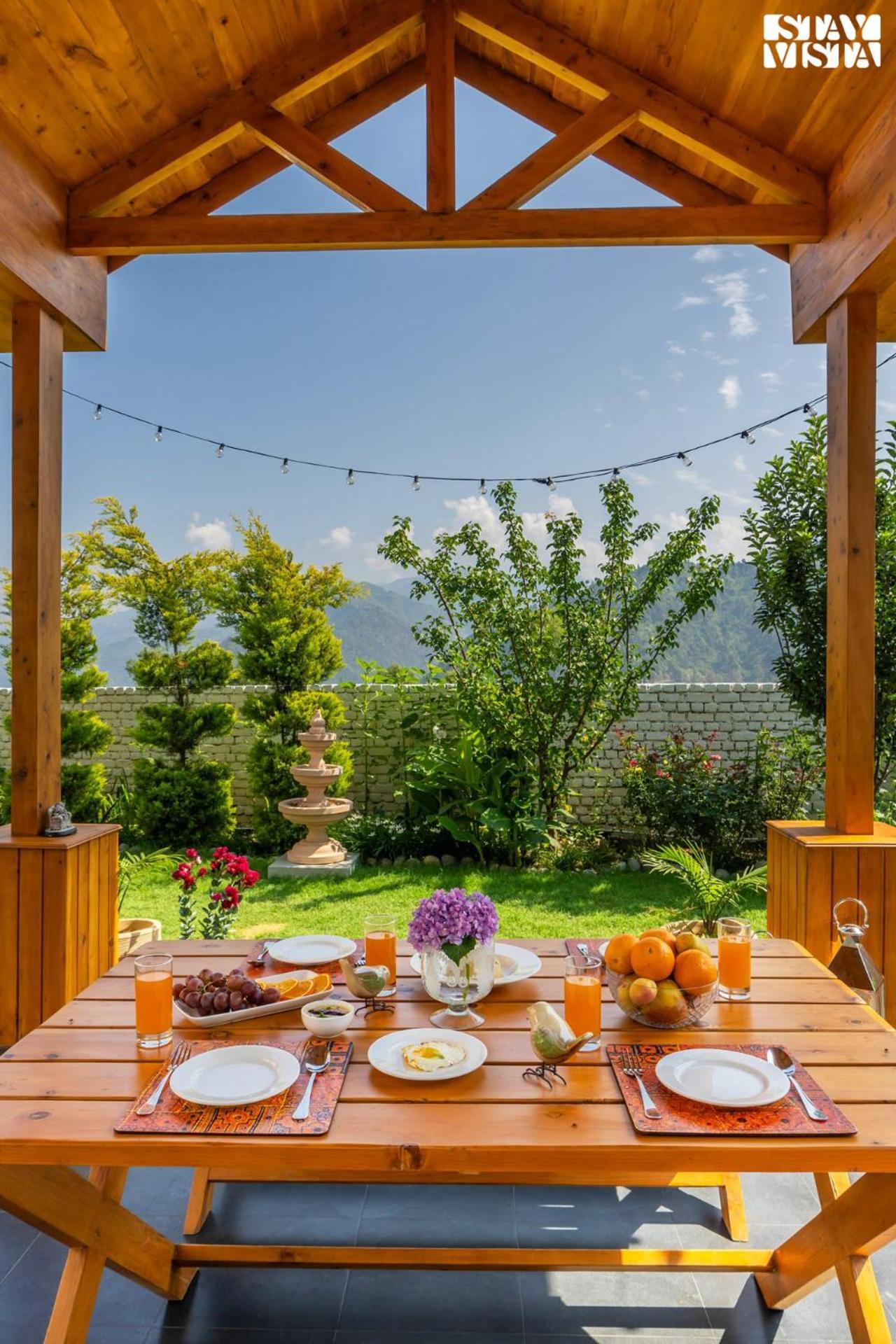 Stayvista At The Oakridge 4 Bhk Villa In Dharamshala With Jacuzzi & Balcony Chamba  Dış mekan fotoğraf